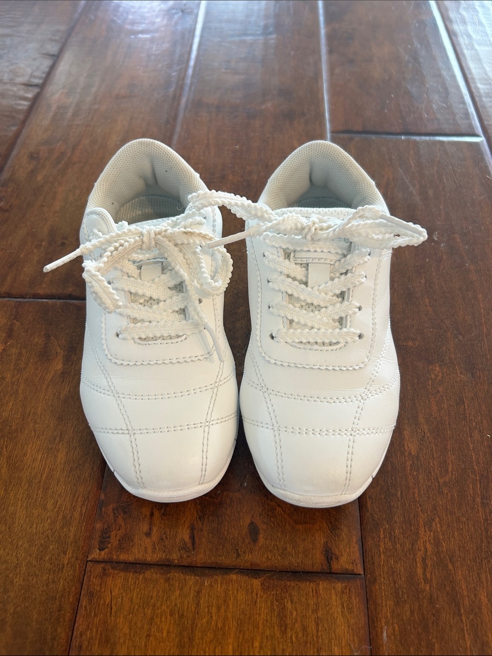 EUC Little girls cheer sneakers